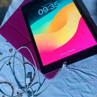 Tablet ipad 6th gen + accessori