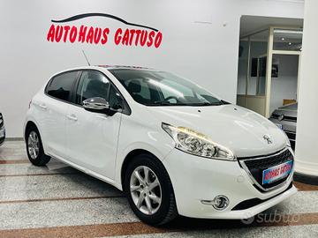Peugeot 208 Style 1.6 BlueHDi 100cv anno 2015