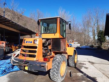 Pala Gommata Fiat Hitachi W90