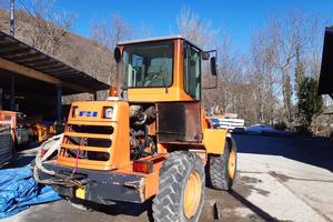 Pala Gommata Fiat Hitachi W90