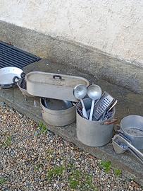 stoviglie varie in alluminio 