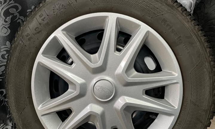 Gomme invernali Kleber 195/60 R15 con cerchi