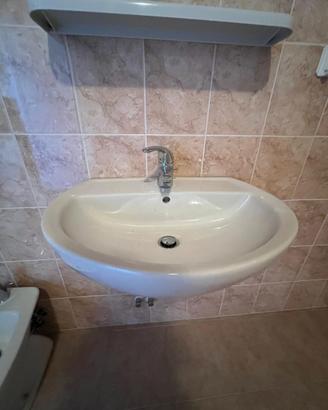 Lavandino bagno
