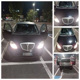 lancia ypsilon 1.3 multijet momodesign 