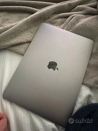 Mac book pro 13”
