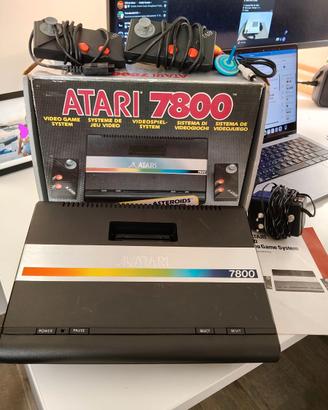 Atari 7800 – Console Funzionante e Completa + 2 Jo