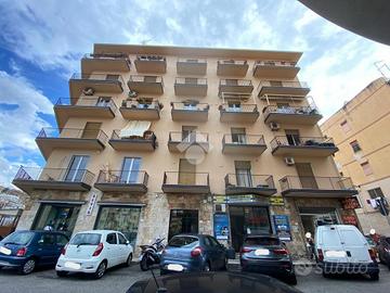 4 LOCALI A REGGIO DI CALABRIA