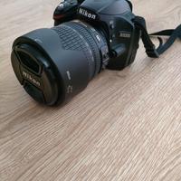 Nikon D3200,obiettivo 18-105+borsa e caricabatteri