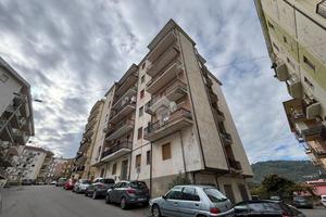 4 LOCALI A CORIGLIANO-ROSSANO