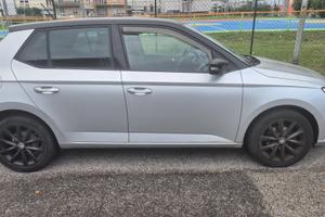 Skoda Fabia 1.0 MPI  75cv twin color  SOLO 43000km
