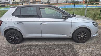 Skoda Fabia 1.0 MPI  75cv twin color  SOLO 43000km