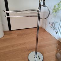 Porta asciugamani da terra