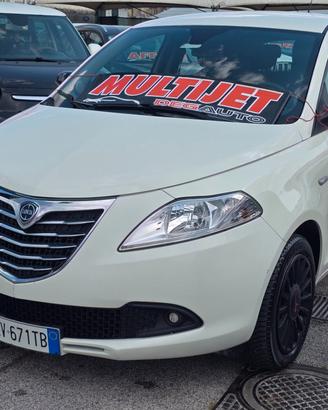 Lancia Ypsilon 1.3 MJT 95cv 5 porte S&S Elefantino