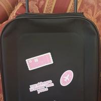 Trolley morbido Eterea nero con stickers rosa