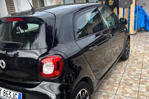 Smart 2015 forfour total black nuovissima
