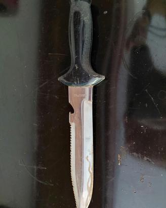 coltello subacqueo 