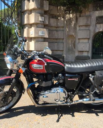 Bonneville T100