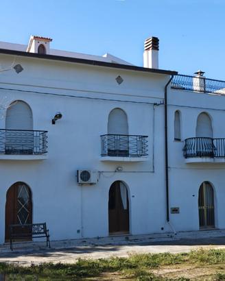 Villa indipendente con potenziale edificatorio