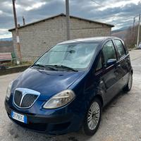 Auto Lancia Musa