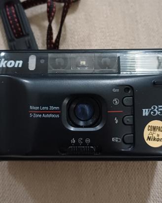 macchina fotografica Nikon W35