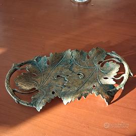 centro tavolo in bronzo