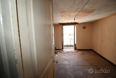 Casa d'epoca pavimenti originali pressi Umberto