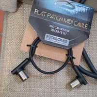 cavi per chitarra. pedaliera e amplificatore 