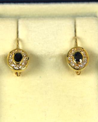 Orecchini in oro giallo 750 con zaffiri.
