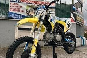 Pitbike modello RFX 125