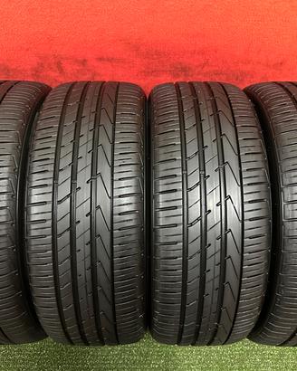 235 55 18 Gomme Estive 99% 2020 Hankook 235 55R18