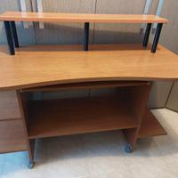 Scrivania 130cm noce con rotelle