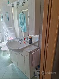 mobile bagno con marmo