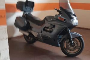 Privato vende moto Honda Pan European ST 1100