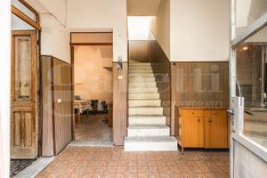 Indipendente bilivelli con giardino