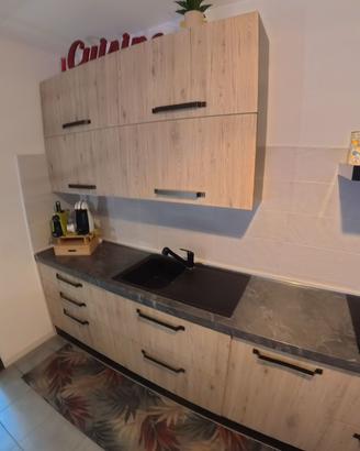 CUCINA COMPONIBILE CON FRIGORIFERO SAMSUNG
