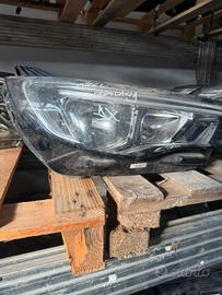 FARO DESTRO CROSSLAND X 2019