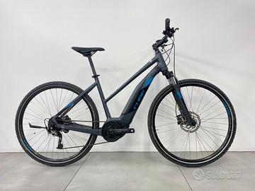 E-Trekking Cube Cross Hybrid ONE (Usata)