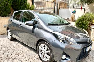 Toyota Yaris hibrid automatica