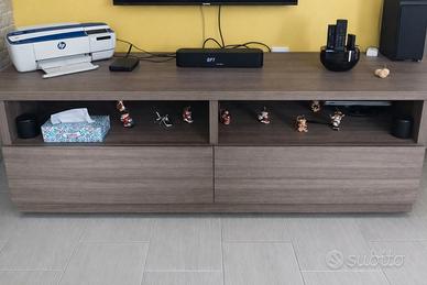 Mobile TV / Madia bassa in legno – stile moderno