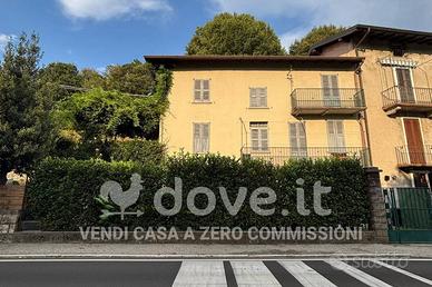 Appartamento di 87 m² con 3 locali a Laveno-Mombel