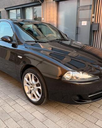 ALFA ROMEO 147 1.6 TWIN SPARK