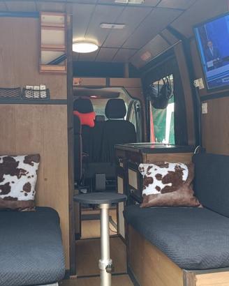 allestimento da furgone a camper autocaravan