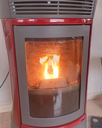 Stufa pellets 11kw Ediliamin come nuova