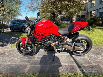Ducati Monster 821 PLUS