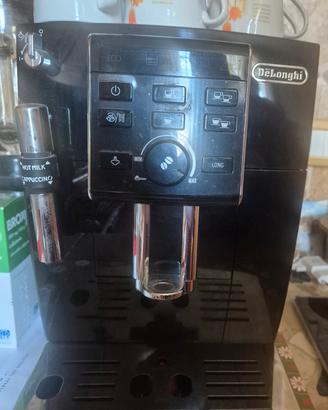 Macchina DeLonghi