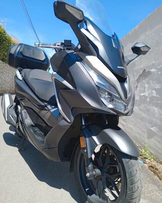Honda Forza 350 Deluxe (2021)-23000 km