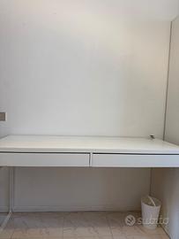 scrivania ikea