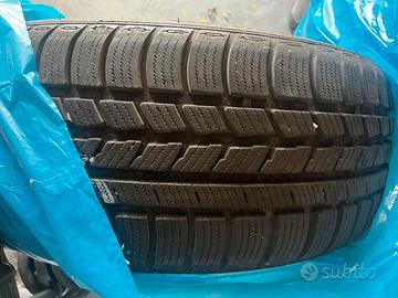 Gomme 215 55 17
