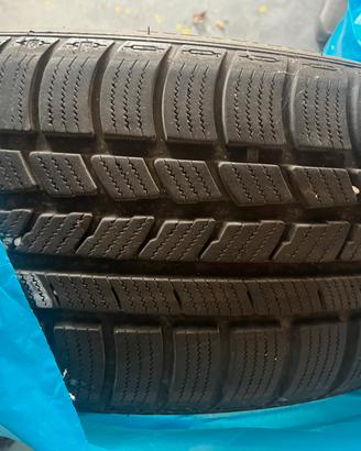 Gomme 215 55 17