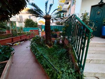 Villa di 3 livelli fuori terra